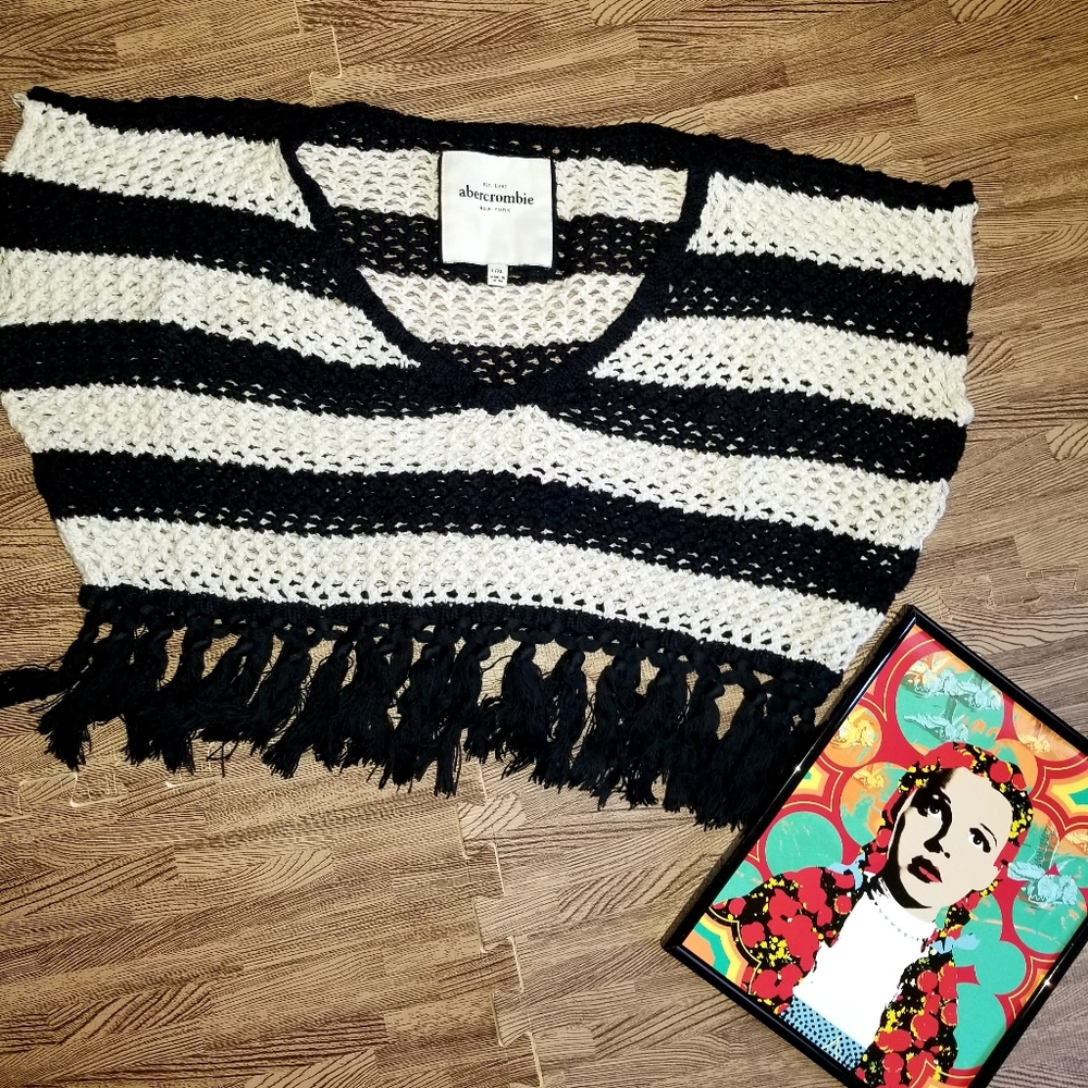 Abercrombie Crop Fringe Sweater Top Large XL